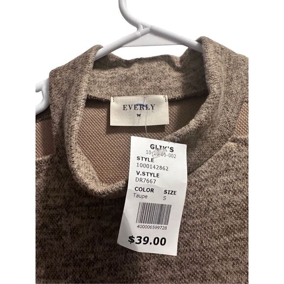 NWT Everly Tan Cold Shoulder Women’s Sweater Dress Sz.S - Picture 2 of 5